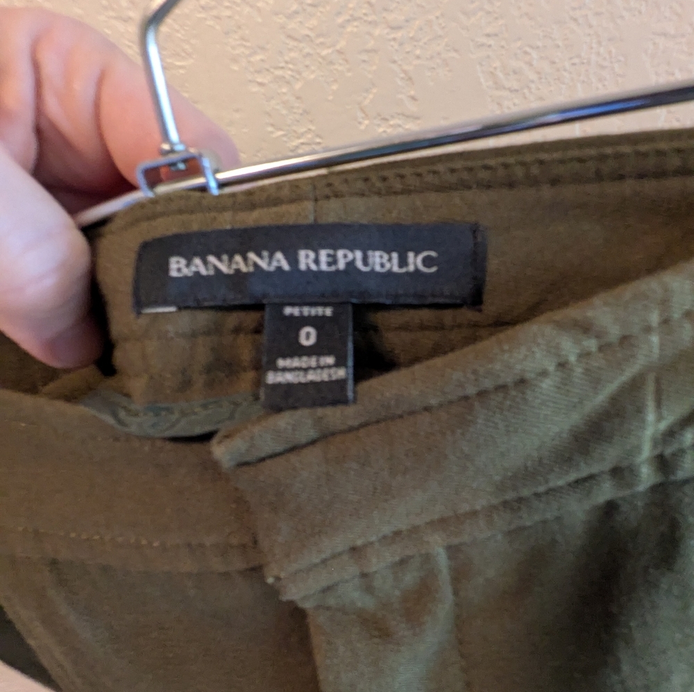 Banana Republic Olive Green Cropped Sloan Pants Size 0 - Picture 3 of 4